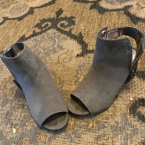 Grey justice girls heels size 1 worn twice